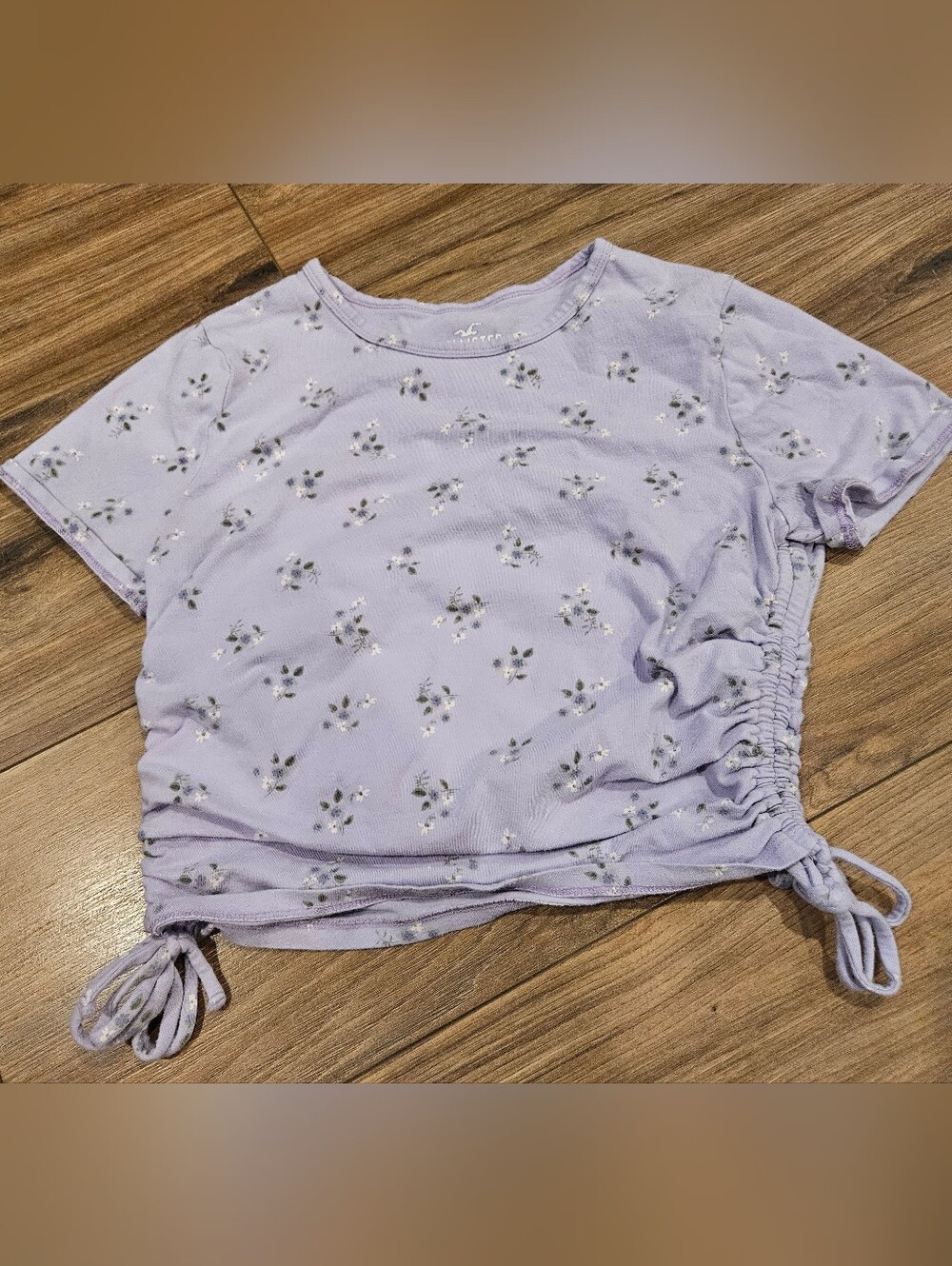 Hollister Lilac Floral Side-Tie Crop Tee - Women